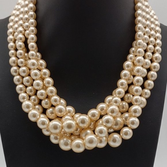 Vintage Multi Strand Pearl Necklace - Picture 4 of 4